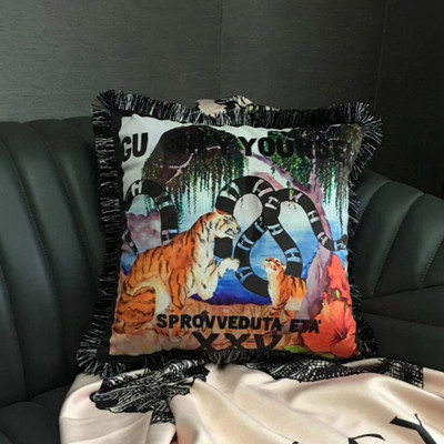 45 x 45 cm-es luxus tigris duplex nyomtatás négyzet alakú párnahuzat modell nappali kanapé dekoratív bojt párna bársony párnahuzat
