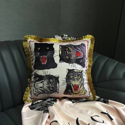 45 x 45 cm-es luxus tigris duplex nyomtatás négyzet alakú párnahuzat modell nappali kanapé dekoratív bojt párna bársony párnahuzat
