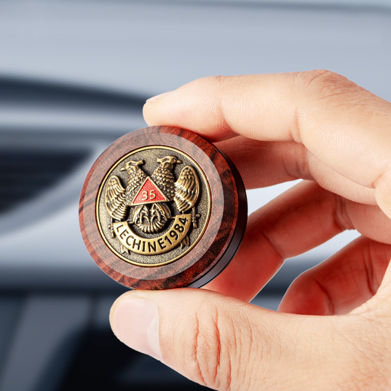 Luksuzni drveni difuzor mirisa za automobil Dizajn životinjskog uzorka Miris za automobil Divlje zvijeri Aroma za automobil Pomirišite dodatke za automobil