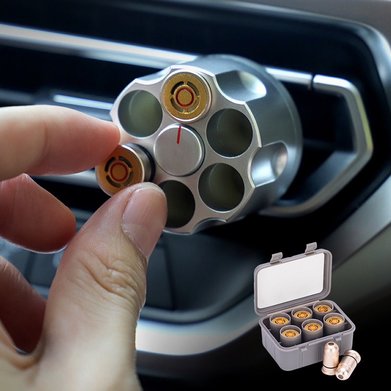 Creative Alloy Revolver autós légfrissítő autós levegőkimeneti illatkapocs Hat féle parfüm autó belső dekorációs kiegészítők