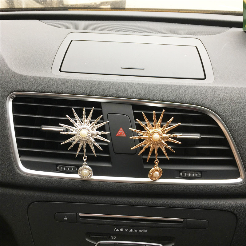 Uzorak boga sunca utičnica za automobile Clip osvježivač zraka za automobil Solid Balm Diamond blještavi ukrasi za automobil interijer auto dodaci