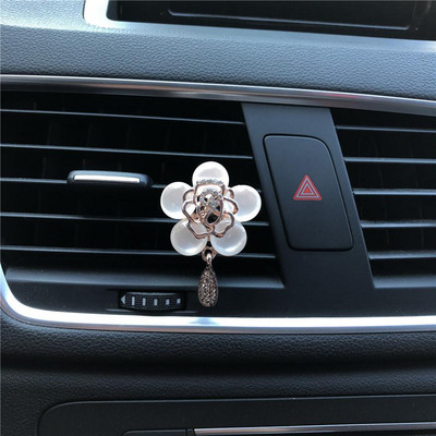 Εξαιρετικό μεταλλικό Swan Pendant car Κλιπ αρώματος Κρυστάλλινο λουλούδι στυλ αυτοκινήτου Κλιματισμός Διακόσμηση Αρωματικό Άρωμα