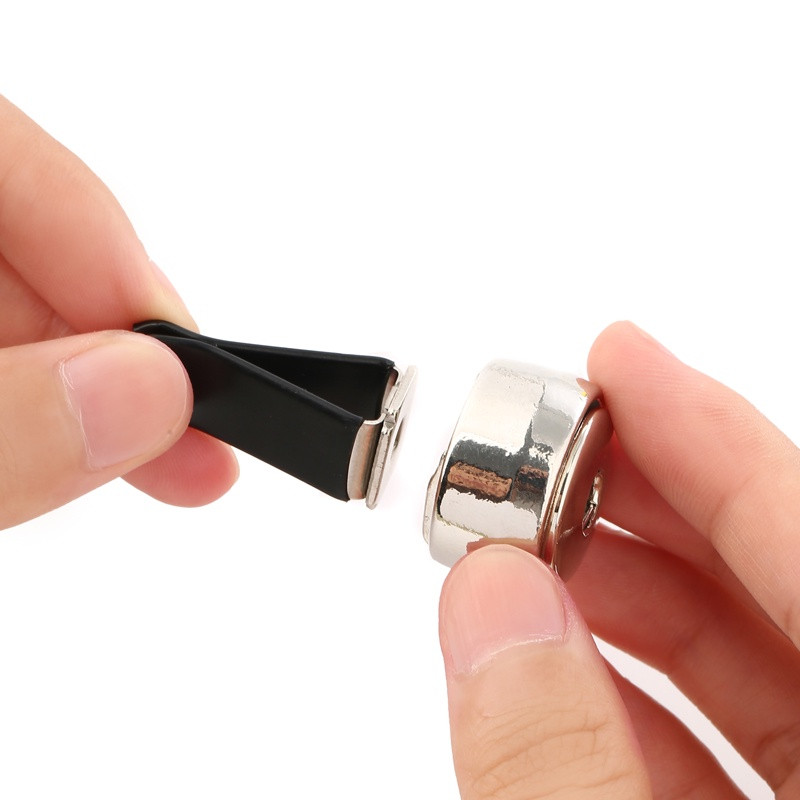 Punjivi osvježivač zraka za automobil Miris Parfem Difuzor Stezaljka Automatski otvor Medaljon za eterično ulje Dodaci za interijer NZ621