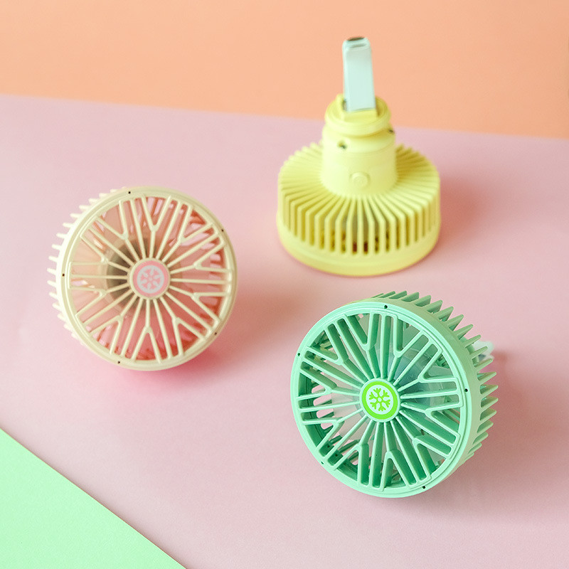 Mini USB ventilator za automobil Otvor za izlaz zraka za automobil Kreativno osvjetljenje LED dodaci za automobil Praktični ventilator s tri brzine Auto električni uređaji
