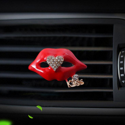 Autóstílus ÚJ Kiss Sexy Lips Car Air Outlet Illatos Parfüm Clip Frissítő Diffúzor Ajándék gyémánt ízesítés az autóban