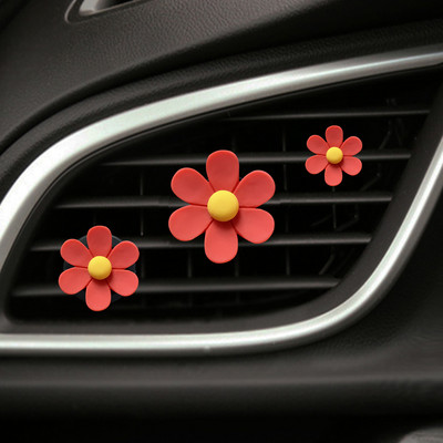 Cvjetić u boji slatkiša s pet latica Automobil Parfem Ukrasna kopča Tratinčica Automobil Izlaz za klima uređaj Tamjan