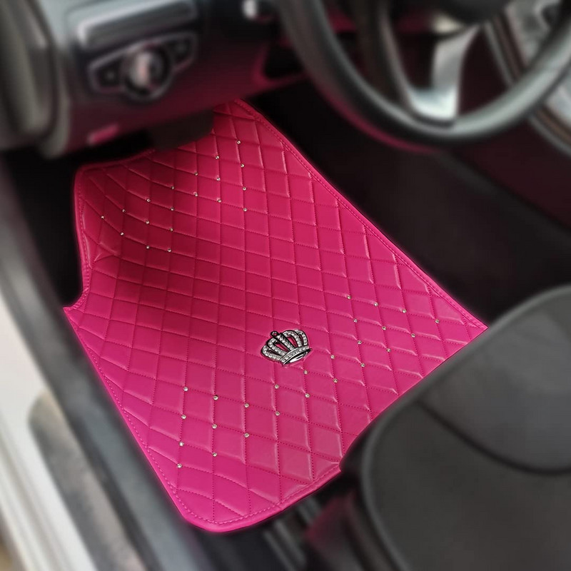 Rožiniai rožiniai automobilių grindų kilimėliai moterims; Bling deimantinių kilimų priedai; Aukštos kokybės oda su karūnos dekoru; Universalus naudojimas