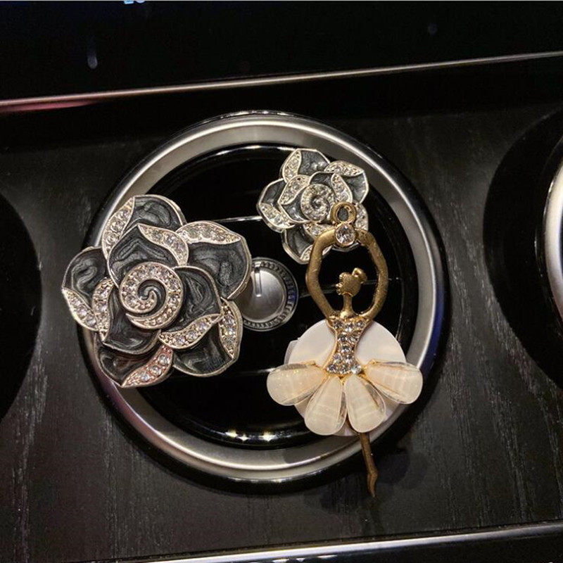Creative Camellia autós klíma Légkondicionáló klip Dekoratív Aroma Divat Autóbelső Kiegészítők Autós Légfrissítő