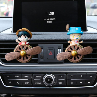 Anime multiplikācijas filmu automašīnas interjera dekorēšana 1 gabals Luffy Zoro Chopper Action Figūra Modelis Ornaments Automašīnu piederumi Dekora piederumi