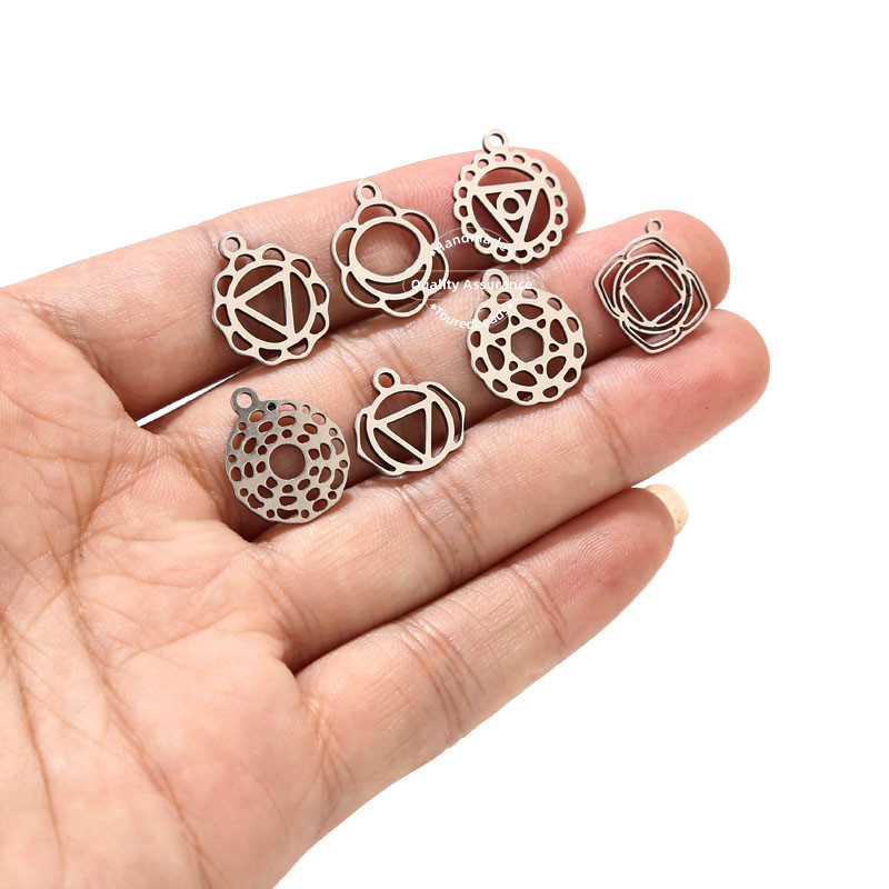 10 komada nehrđajućeg čelika izdubljeni trokut cvijet zvijezda šarm privjesci 15 mm zlatni DIY obrtnički šarm nalazi za izradu nakita