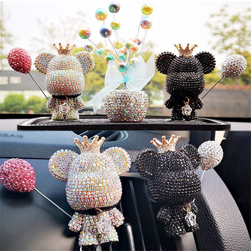Novi Charm Bear Air Ball Osvježivači Ukrasi Kreativni Crystal Diamond Decoration Outlet Auto Airball Dodaci za aromaterapiju