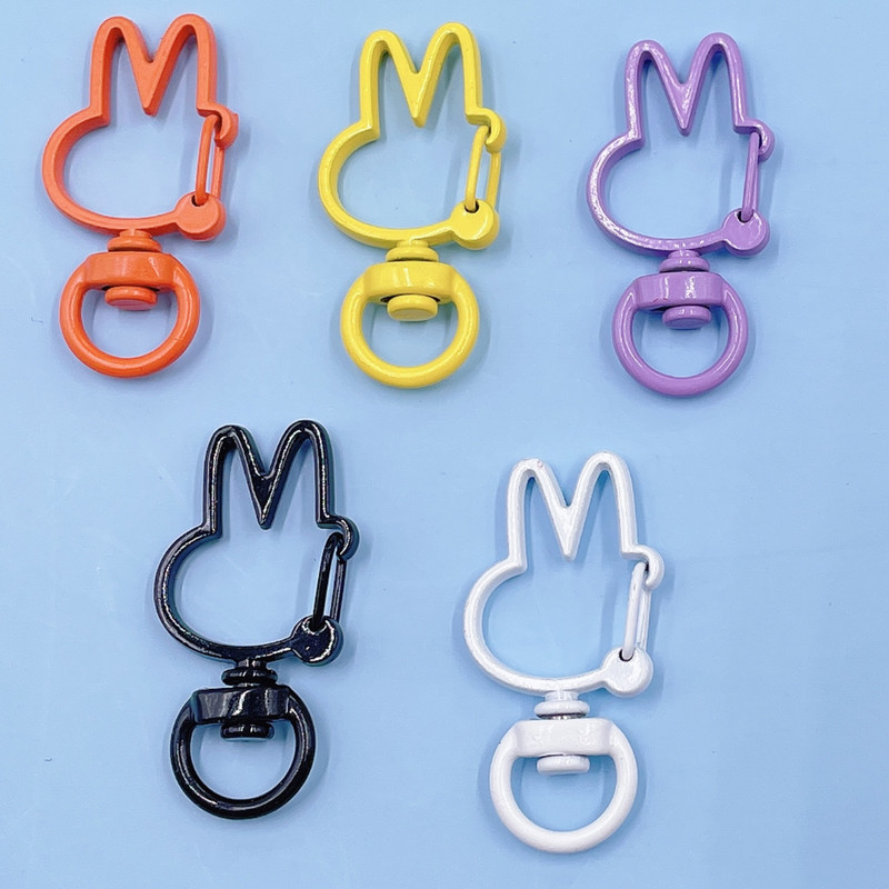 10 komada metalno obojenih šarenih 36x18 mm lijepih zečeva, rotirajućih jastoga s kopčom, konektora za privjesak za ključeve za izradu nakita za DIY privjesak