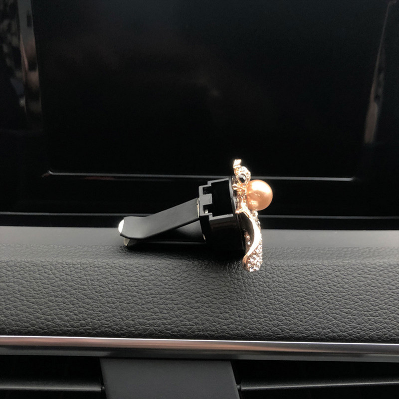 Crystal Bee autós légfrissítő Auto Outlet Parfüm Clip Diamond Belső Kiegészítők Autós Légszellőző Illat Diffúzor Autó-stílus