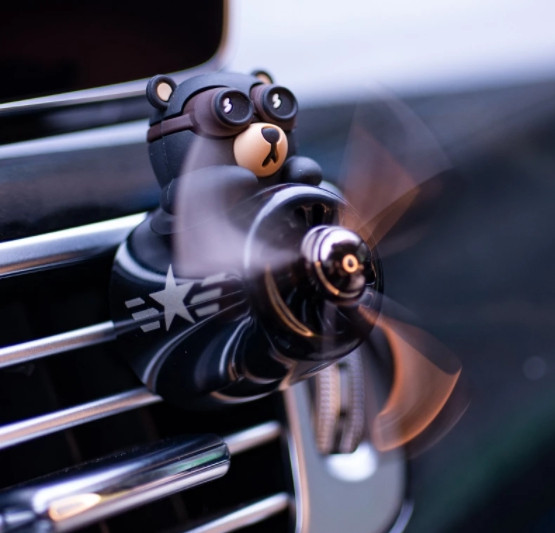akzz Osvježivač zraka za automobil Bear Pilot Rotating Propeller Outlet Miris Magnetic Design Auto Accessories Interior Parfem Diffuse