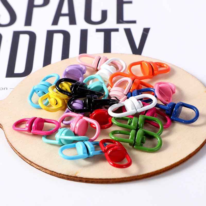 10 kom/lot Metalni obojani razdvojeni privjesak za ključeve Okretna kopča s jastogom, konektor za torbu, remen, lančići za pse Nalaz za izradu nakita DIY