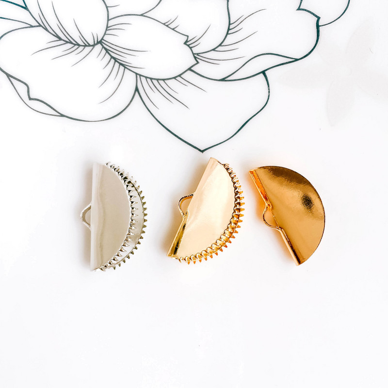 10 komada metalnih naboranih završnih čepova za ravnu kožnu užad Bijela K zlatna boja završnih pričvršćivača Konektori Kopče Materijal za nakit