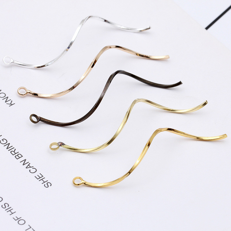 50 KOM 1x50mm Bakreni valoviti privjesci Konektor Pozlaćeni/posrebreni zakrivljeni dugi privjesak s 5 petlji za pribor za DIY naušnice