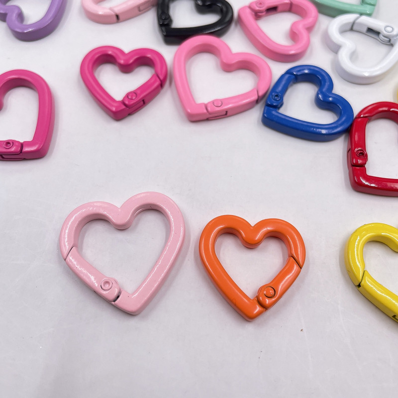 10kom Metalne opružne kopče Kuke Privjesak za ključeve Srce koji se otvara Remen Torba Kopča Lanac za pse Kopča Konektor za DIY privjesak za ključeve Nakit
