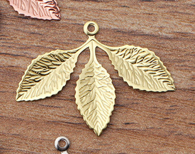 JXMYLAI 50 KOM 31*23 mm metalni bakreni filigranski privjesci s listovima, privjesak DIY ručno izrađeni dodaci za izradu nakita