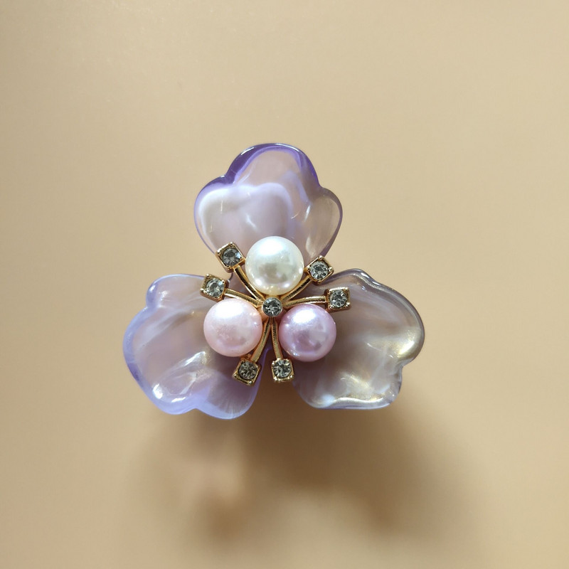 10 KOM 36x39mm Metalna legura Akril Imitacija bisernog cvijeća za broš Odjeća Pokrivala Dodaci Izrada nakita DIY