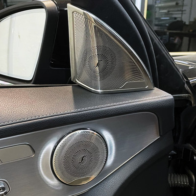 Autoukse helikõlari dekoorkatte valjuhääldi 3D trimmi kleebis Mercedes Benz AMG CE klassi W205 W213 GLC auto stiili jaoks