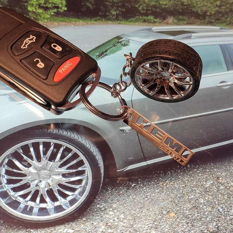 Višestilski kreativni poklon Privjesak za ključeve od legure automobila s crvenim kočionim diskom Privjesak od gumene gume Automatski privjesak za ključeve poklon za ljubitelje automobila