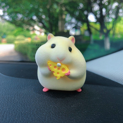 Χαριτωμένο Anime Stealing Hamster Car Εσωτερική Διακόσμηση Γκουρμέ φιγούρες χάμστερ Διακόσμηση ταμπλό αυτοκινήτου για αξεσουάρ αυτοκινήτου Γυναίκα