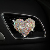 Bling Heart Decor pentru mașină Odorizant pentru mașină Priză automată Clip de parfum Difuzor de arome pentru mașină Accesorii pentru mașină Cadouri pentru fete Drăguț