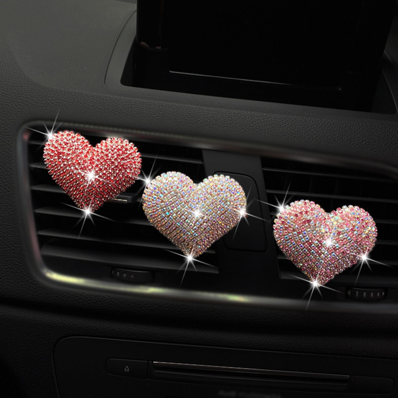 Bling Heart Decor pentru mașină Odorizant pentru mașină Priză automată Clip de parfum Difuzor de arome pentru mașină Accesorii pentru mașină Cadouri pentru fete Drăguț