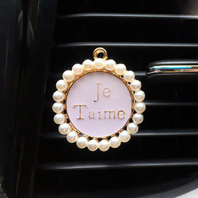Autó dekoráció Gyémánt pénztárca Autós légfrissítő Auto Outlet Parfüm Clip Autós Illat Diffúzor Bling Crystal Autós Kiegészítők Női Lányok