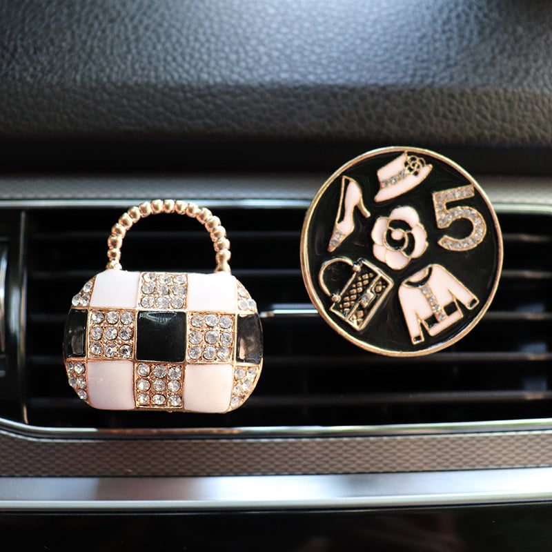 Νέο πορτοφόλι ντεκόρ αυτοκινήτου αποσμητικό αέρα 2021 In Auto Outlet Κλιπ αρώματος Αυτοκινήτου Διαχύτης αρωμάτων αυτοκινήτου Bling Εσωτερικά αξεσουάρ αυτοκινήτου για κορίτσια