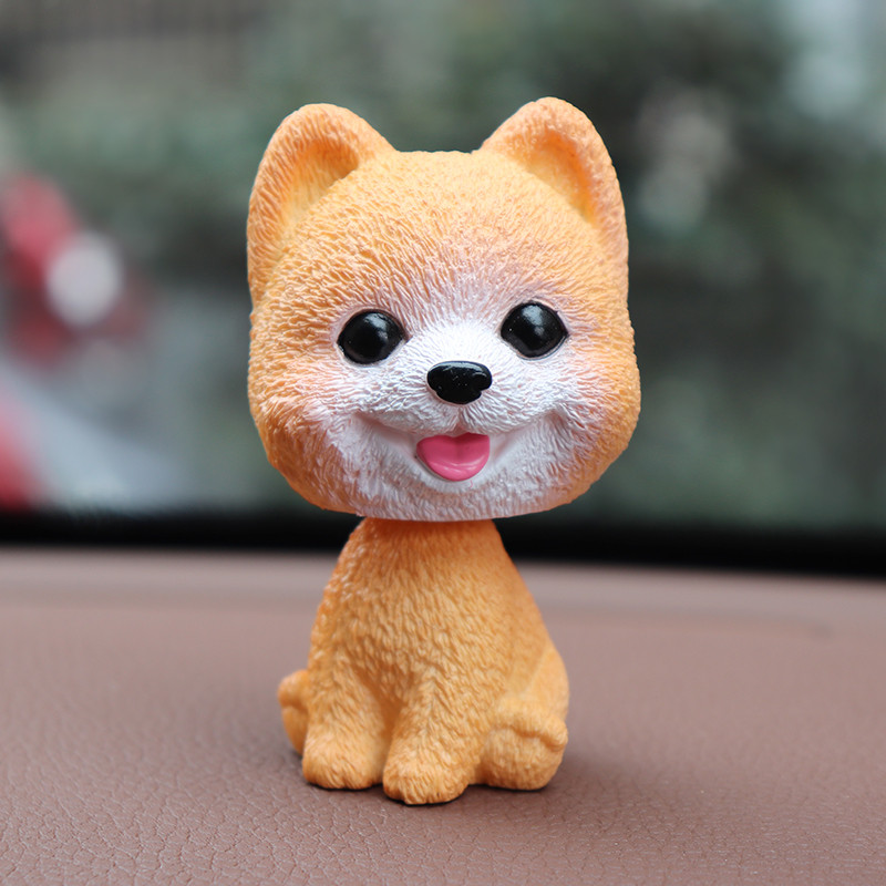 Autódíszek Bobblehead Kutya bólogató kiskutya játékok Autós műszerfali dekorációval kedveskedő, rázófejű babák Autóbelső kiegészítők