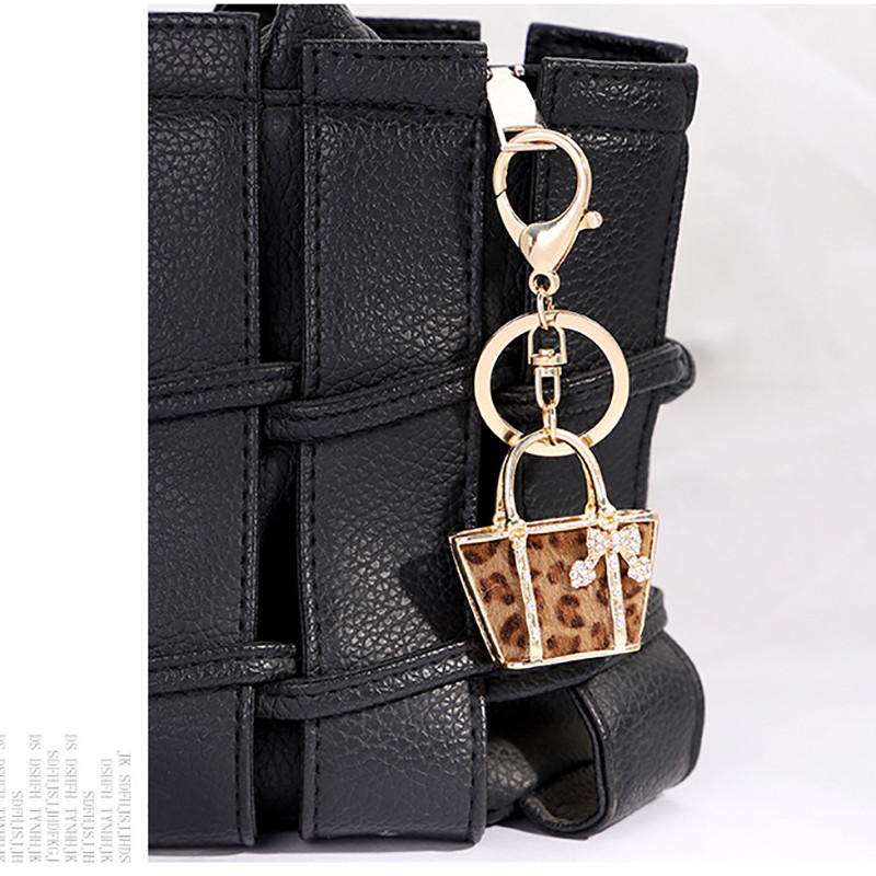 Novi privjesak za ključeve iz 2022. za žene 3D torbica Dekoracija ključeva automobila Bling Torba za automobil Privjesci Dodaci za auto interijer za djevojčice Darovi Slatki