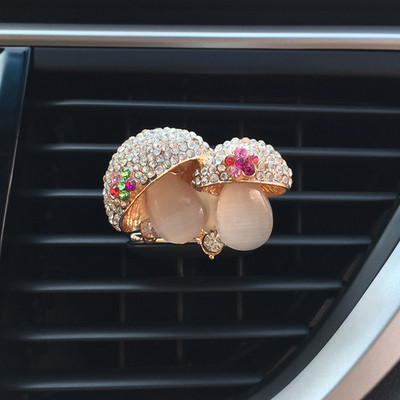 Lovely Diamond Mushroom Solid Car Parfüm Heart Vent Clip Outlet Illatanyagok Autóbelső Dekoráció Lányok Légfrissítő Aromához