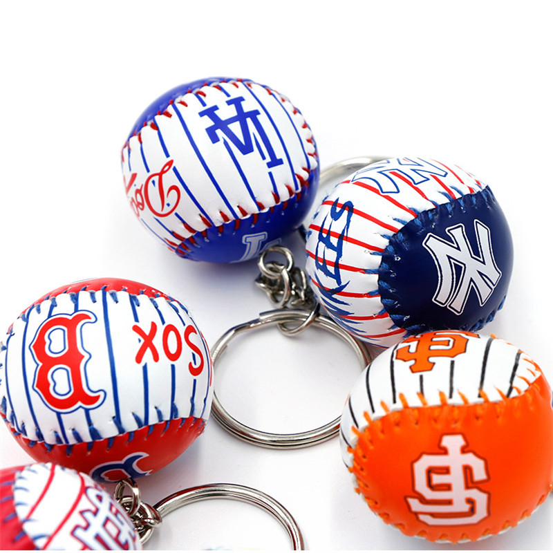 Szimulációs Baseball Kulcstartó Divat Cool Tide Hátizsák Táska Autós Kulcs Medál Kiegészítők Báj Kulcstartó Ajándékozzon legjobb barátjának