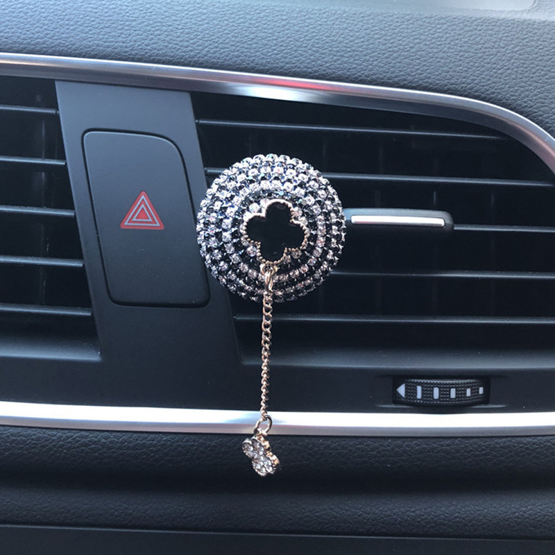Autós kiegészítők lányoknak Autóbelső dekoráció Szellőzőkapocs Autós Légfrissítő Auto Parfüm Kivezető Medálok Autódísz Ajándékok