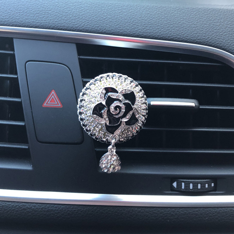 Autós kiegészítők lányoknak Autóbelső dekoráció Szellőzőkapocs Autós Légfrissítő Auto Parfüm Kivezető Medálok Autódísz Ajándékok