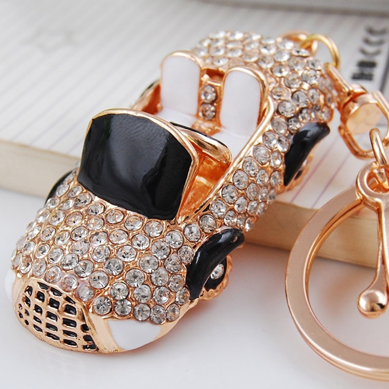 Kreativni auto privjesak za ključeve Novi metalni držač za ključeve Modna torba Šarm Dodaci Rhinestones Privjesak za ključeve Nakit Poklon