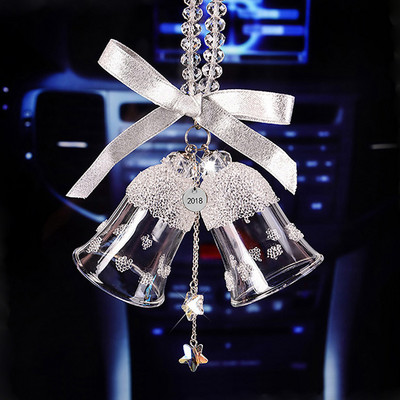 Коледна камбанка Кристални висящи орнаменти за кола Аксесоар за момичета Bling Луксозни висулки в огледалото за кола Автоматичен декор Автомобилни висулки