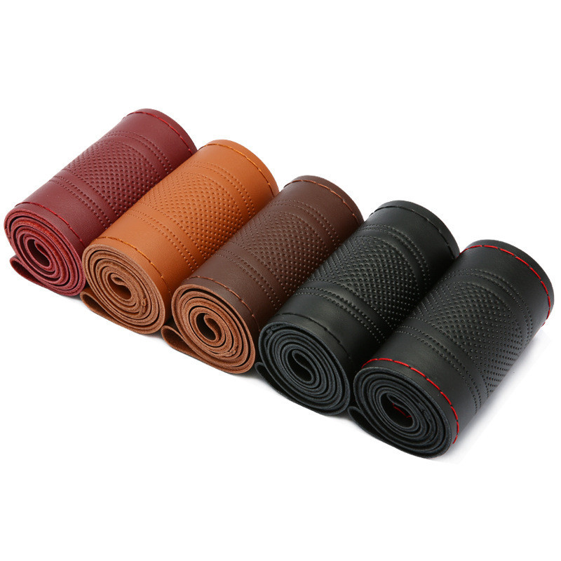 „Pasidaryk pats“ odinis vairo dangtelis, rankomis susiūtas automobilio vairo dangtis