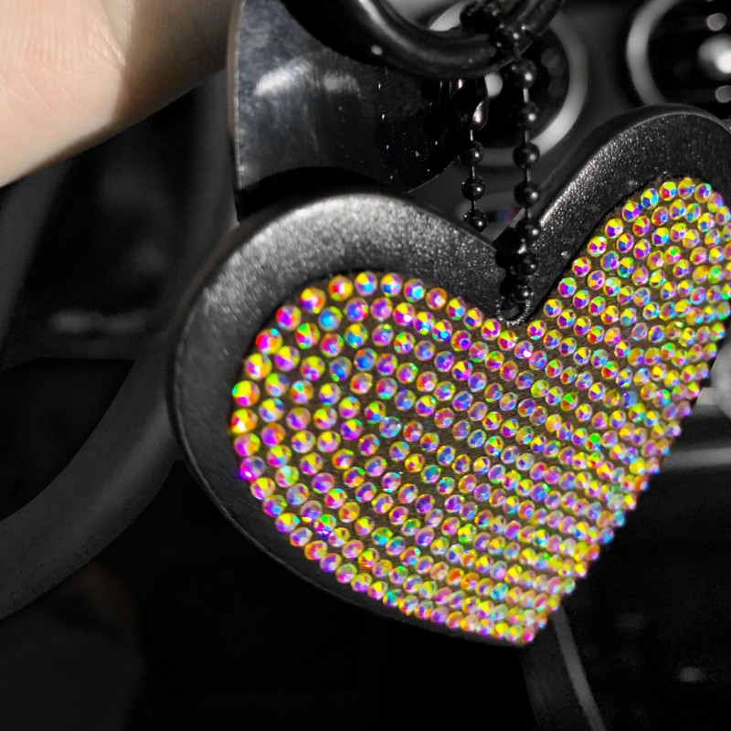 2022 New Love gyémánttal kirakott autós kulcstartó függeszték, mikroszálas bőr kulcstartó Bling autós autós kiegészítők nőknek