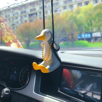 Anime leagăn pinguin mașină decor interior gips suspendat pinguin oglindă retrovizoare pandantiv pentru produse auto accesorii interior