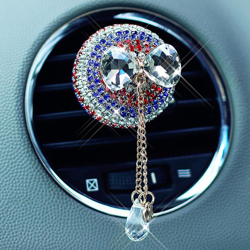 Crystal Pendant autós parfüm klip autós illat klíma klíma kimeneti bilincsek strassz szilárd illat díszítő kiegészítők G