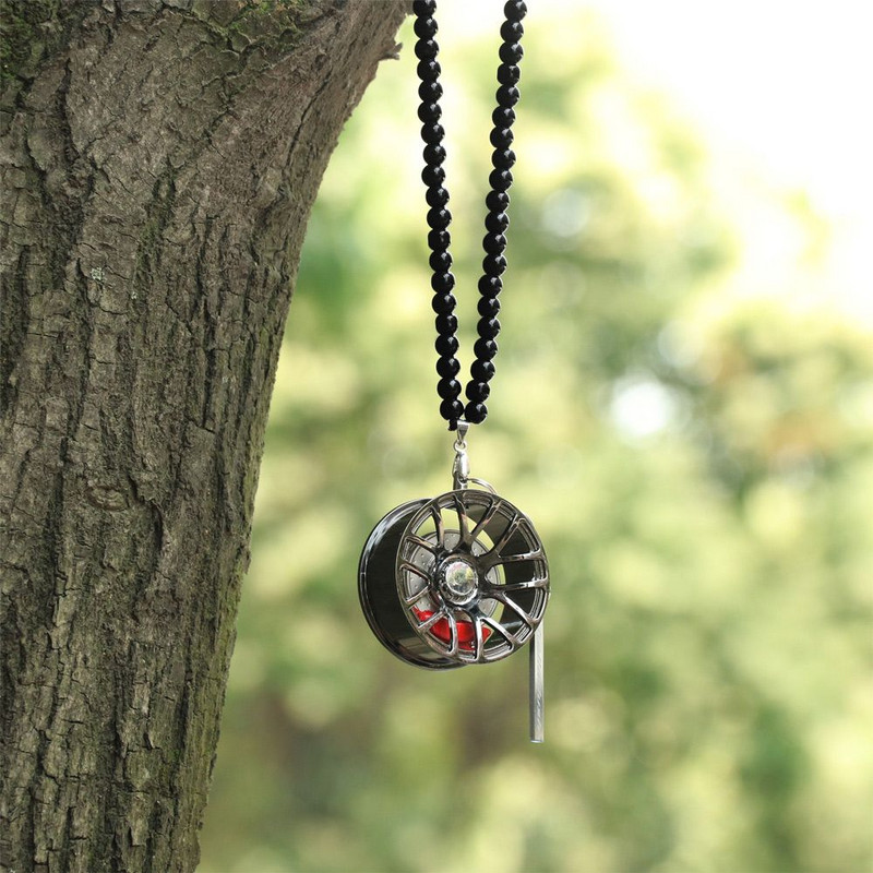 Kontrolna ploča Viseći kotač Unutrašnjost automobila Privjesak Automobilski privjesci Dekor interijera automobila Glavčina kotača Gumena guma Ukrasi retrovizora