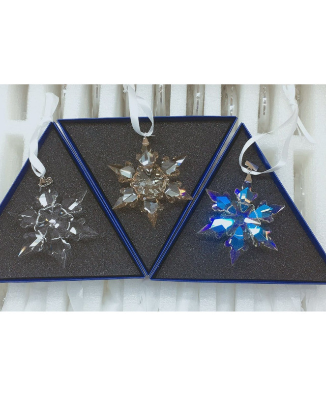 Crystal Snowflake autós medál Kreatív férfi és női autós visszapillantó tükör medál autó belső ékszer Exquisite ajándékdoboz csomag