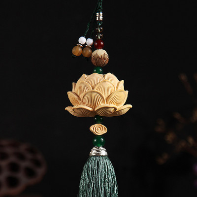 Tiyana Boxwood Carving Autó Belső Dekoráció Női Díszek Boutique Lotus 3D autós medál Áldás Lucky Travel Car Gadget