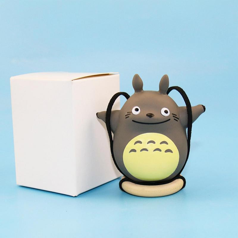 Autó Anime Kawaii Totoro medál autó Ghibli lengő dísz Auto visszapillantó tükör Kawai függő figura dekorációs kiegészítő