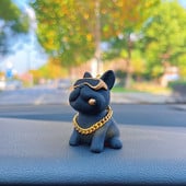 Anime Personality Bulldog Autóbelső Dekoráció Trend Napszemüveg Bulldog Autós Középkonzol Díszek Autótartozékokhoz