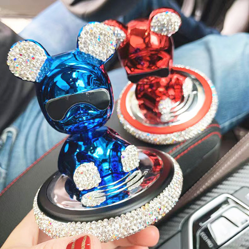 Crystal Creative animacinių filmų lėlė Mielas meškiukas Automobilio papuošalai Centrinė konsolė Vidaus apdaila Priedai Automobilių kvepalai Dovanos