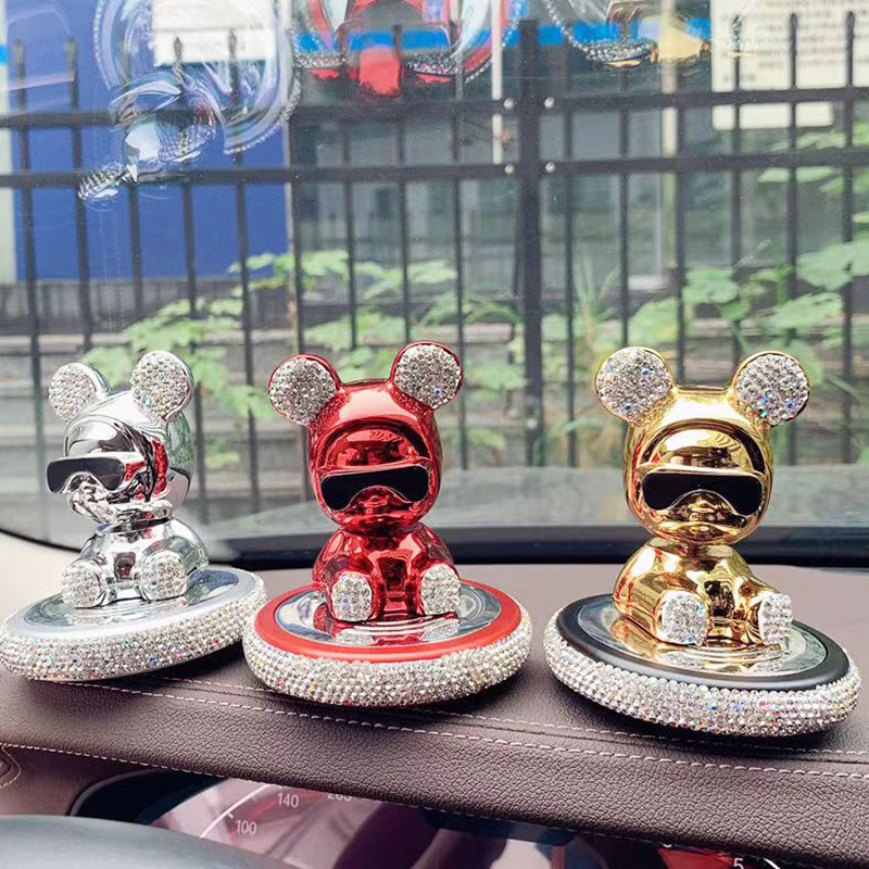 Crystal Creative animacinių filmų lėlė Mielas meškiukas Automobilio papuošalai Centrinė konsolė Vidaus apdaila Priedai Automobilių kvepalai Dovanos